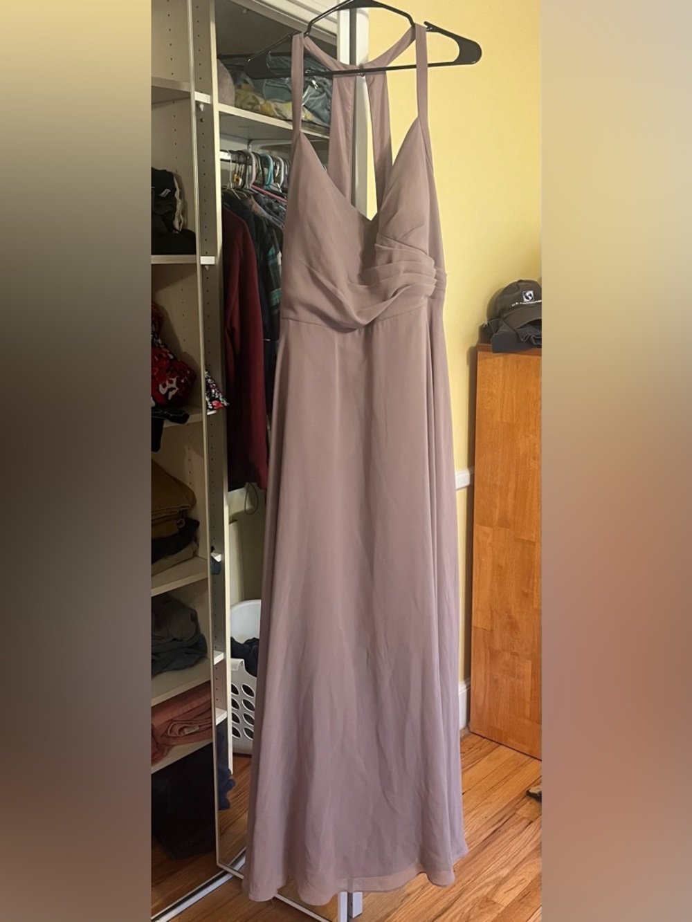 Elegant Taupe/ mauve Size 20 V-Neck Christina Wu bridesmaids dress